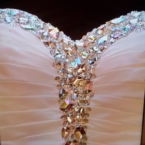 Special occasion evening gown or wedding gown you will look flawless